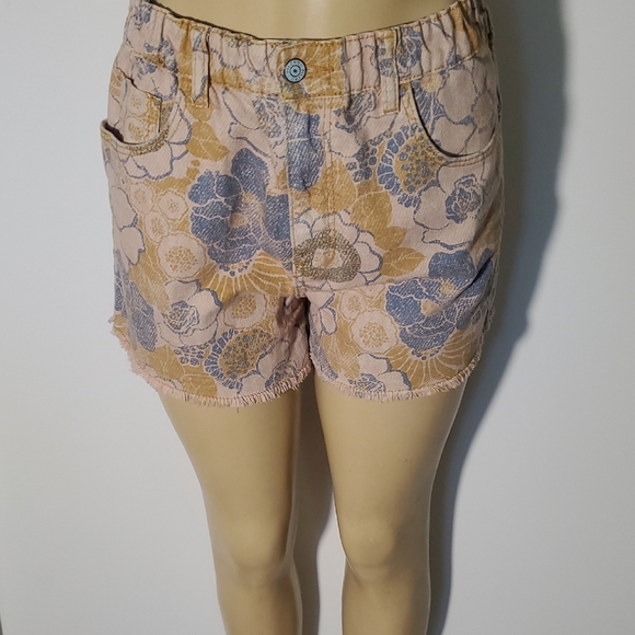 Pilcro Anthropologie Denim Highrise Shorts Size S Floral Patterned - Picture 1 of 9